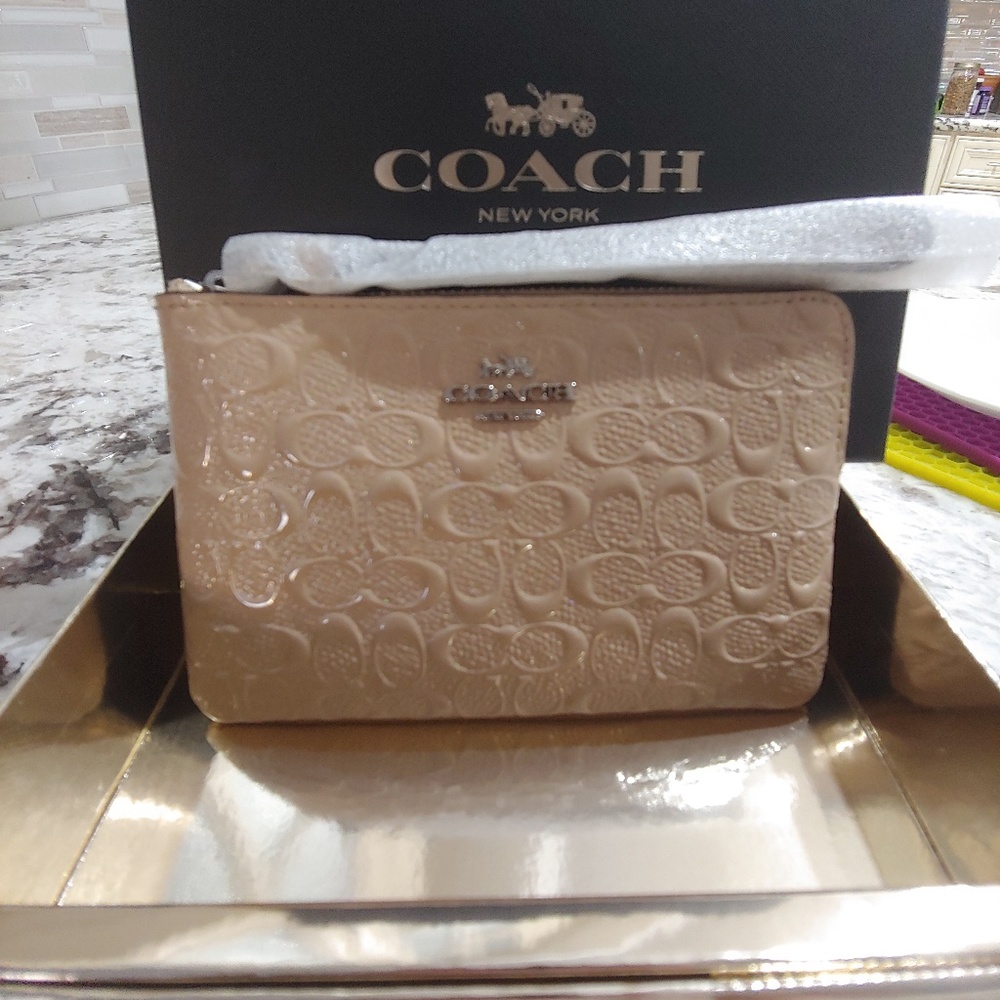 🎀Holiday gift Coach Wristlet